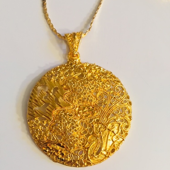 SOLD Dubai 🇦🇪 artificial gold large necklace - Picture 4 of 5